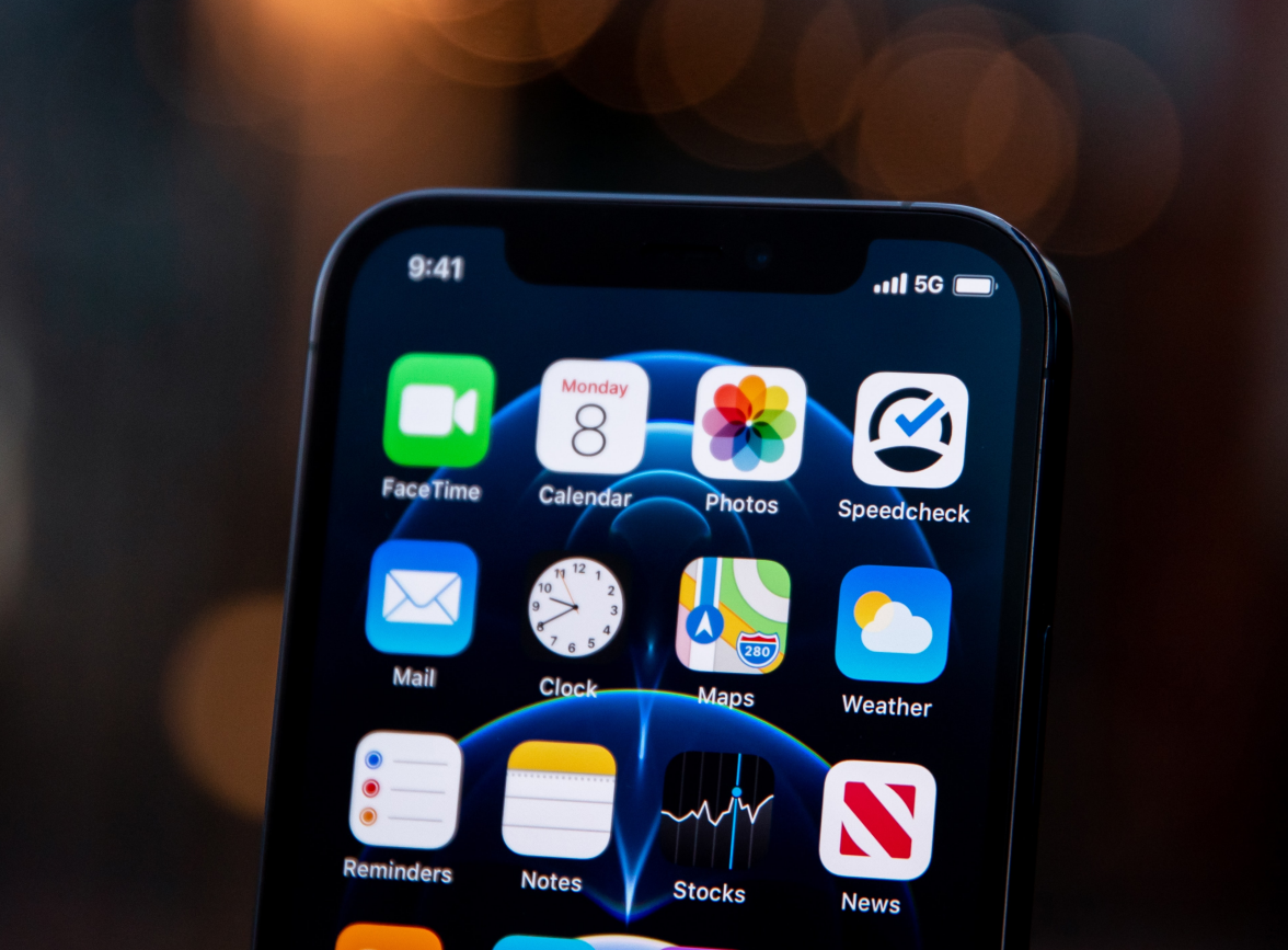 迎泽苹果手机维修分享为什么 iPhone 12 在冬季会自动关机 