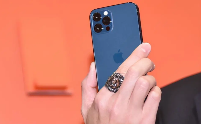 迎泽苹果手机维修分享iPhone12系列重启方法教程 